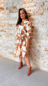 Vestido Chemisse Alongada Abstrato EAG- Caramelo 5684